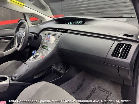 Used 2013 Toyota Prius Two image 10
