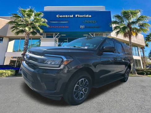 Used 2024 Ford Expedition Max XLT image 9