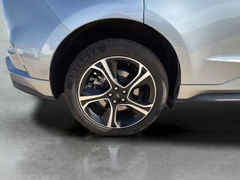 Used 2022 Ford Edge ST image 45