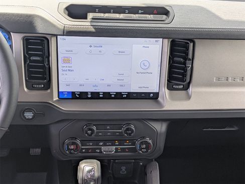 New 2025 Ford Bronco Outer Banks w/ Sasquatch Package image 20