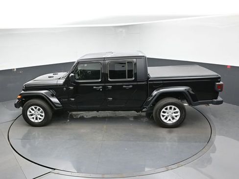 Used 2023 Jeep Gladiator Sport AWD/4WD image 20