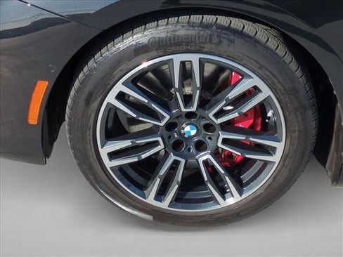 Certified 2026 BMW 550e xDrive w/ Premium Package AWD/4WD image 27