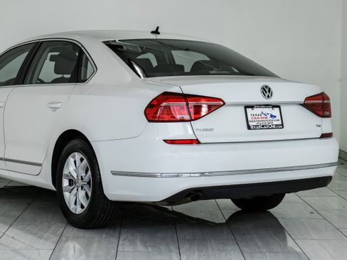 Used 2016 Volkswagen Passat 1.8T S w/ Lighting Package (P06) image 57