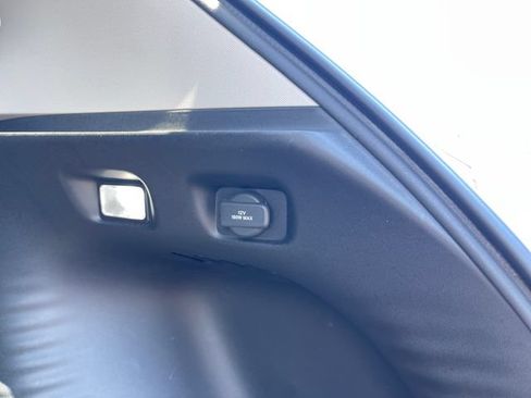 Used 2025 Honda HR-V LX image 18