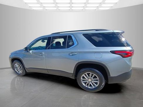 Used 2023 Chevrolet Traverse LT FWD image 8