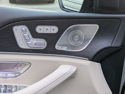 New 2025 Mercedes-Benz GLE 450 4MATIC image 11