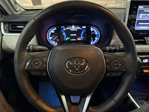 Used 2021 Toyota RAV4 Limited w/ Limited Grade Weather Package AWD/4WD image 15