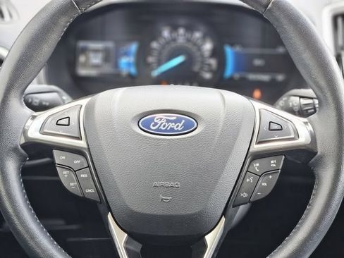 Used 2024 Ford Edge Titanium AWD/4WD image 16