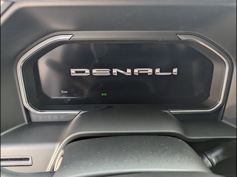 New 2026 GMC Sierra 2500 Denali AWD/4WD image 2