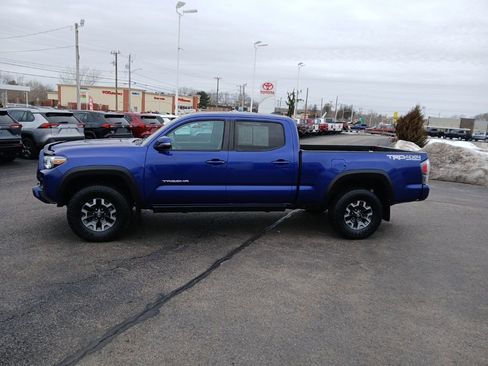 Certified 2022 Toyota Tacoma TRD Off-Road w/ Technology Package image 5