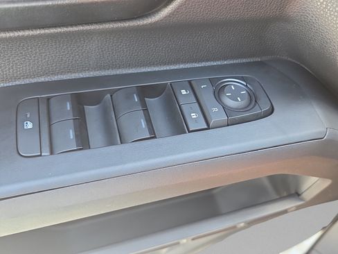 Used 2024 Toyota Tacoma SR5 RWD image 31