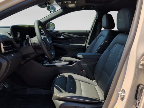 New 2026 Buick Envista Sport Touring w/ Studio Series FWD image 21