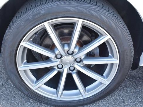 Used 2018 Audi Q3 2.0T Premium Plus w/ Premium Plus Package AWD/4WD image 50