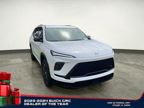 New 2025 Buick Enclave Sport Touring w/ Super Cruise Package image 7