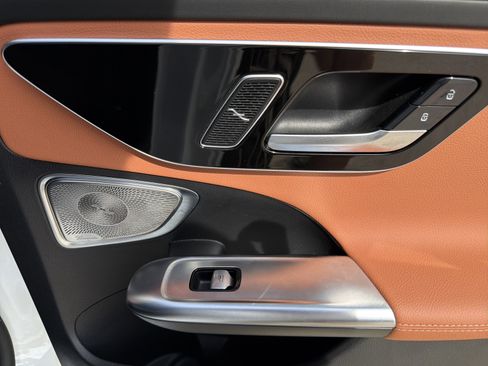 Used 2022 Mercedes-Benz C 300 Sedan image 40