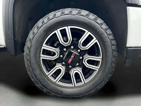 Used 2022 GMC Sierra 2500 AT4 AWD/4WD image 41