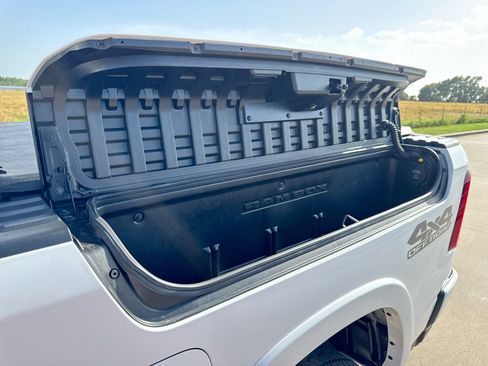 Used 2025 RAM 1500 Tungsten w/ Off Road Group AWD/4WD image 25