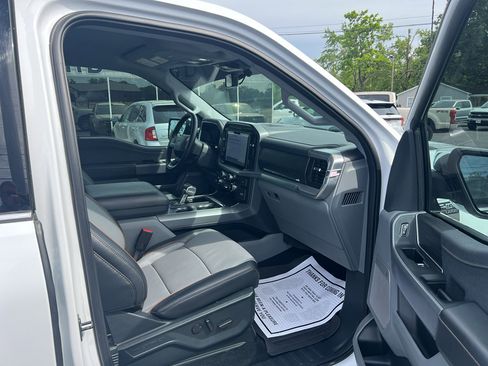 Used 2025 Ford F150 Lariat w/ Equipment Group 501A Mid AWD/4WD image 15