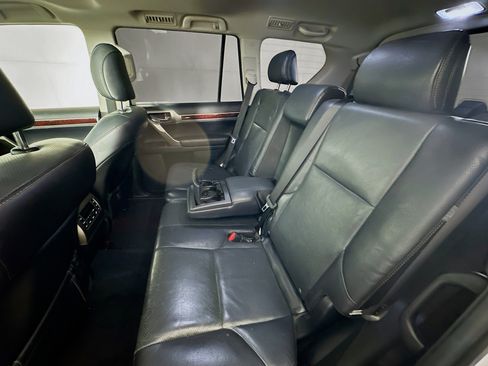 Used 2018 Lexus GX 460 Premium w/ Premium Package AWD/4WD image 30