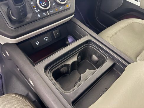 Used 2020 Land Rover Defender 110 S image 26