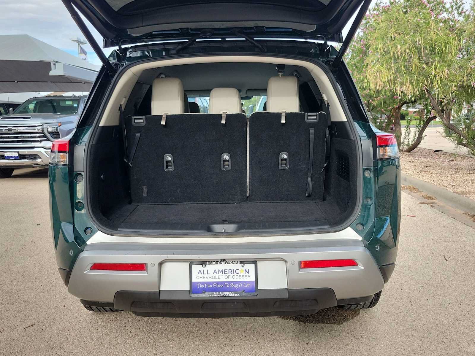 Used 2023 Nissan Pathfinder SL FWD image 23