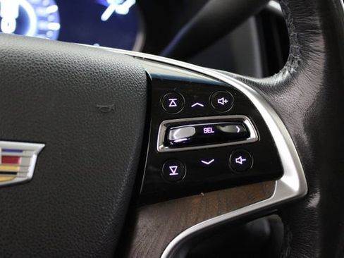 Used 2019 Cadillac Escalade Premium Luxury AWD/4WD image 19