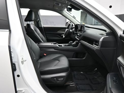 Used 2024 Toyota Grand Highlander FWD image 41