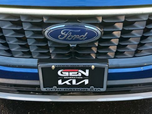 Used 2023 Ford Escape Platinum w/ Class II Trailer Tow Package AWD/4WD image 31