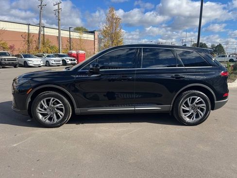 Used 2023 Lincoln Corsair AWD w/ Equipment Group 101A image 8