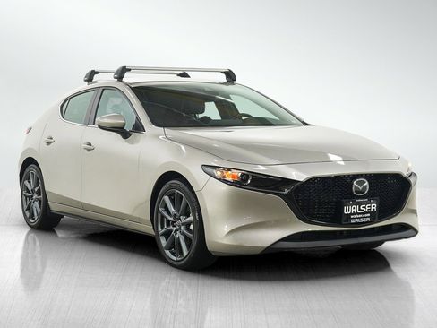 Used 2023 MAZDA MAZDA3 s FWD image 7