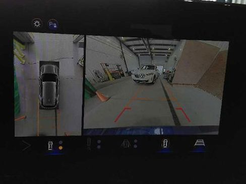 Used 2025 Chevrolet Equinox LT w/ Convenience Package II AWD/4WD image 10
