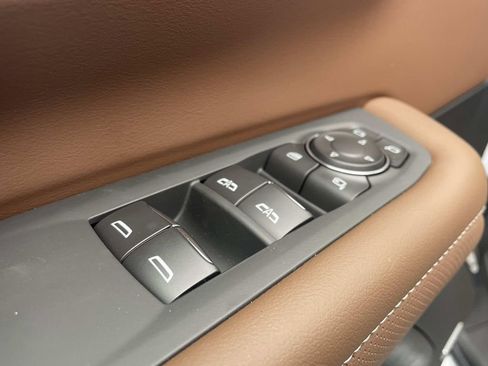 New 2026 Chevrolet Tahoe High Country AWD/4WD image 19