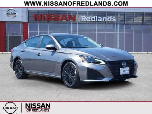 New 2026 Nissan Altima 2.5 SV w/ SV Special Edition Package FWD image 1
