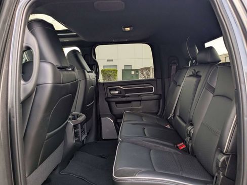 New 2026 RAM 2500 Laramie AWD/4WD image 11