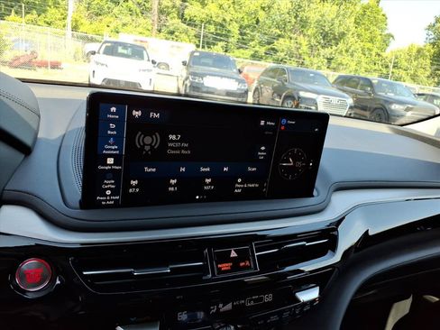 Used 2025 Acura MDX SH-AWD w/ Technology Package image 20