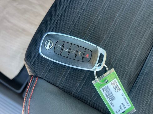 New 2026 Nissan Rogue SV image 28