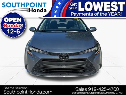Used 2024 Toyota Corolla LE FWD image 2