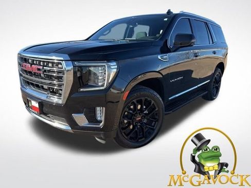 Used 2022 GMC Yukon SLT w/ SLT Luxury Package image 1