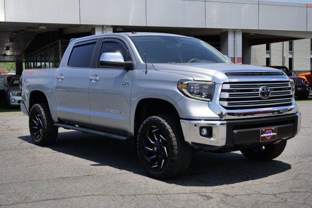 Used 2019 Toyota Tundra Limited w/ Limited Premium Package AWD/4WD image 4