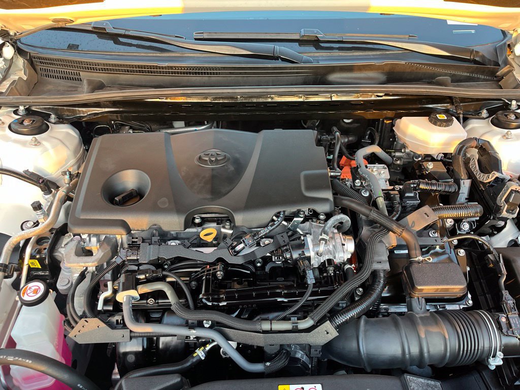 Used 2025 Toyota Camry SE w/ Multimedia Upgrade Package FWD image 21