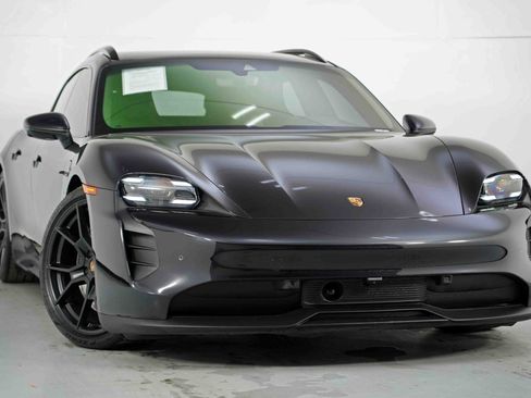 Used 2023 Porsche Taycan GTS image 4