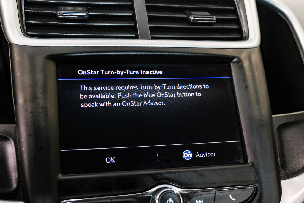 Used 2020 Chevrolet Sonic LT FWD image 38