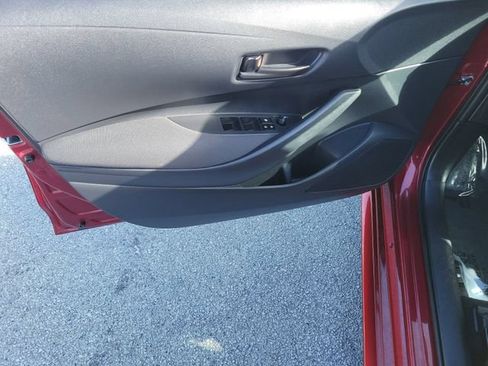 Used 2025 Toyota Corolla LE FWD image 21