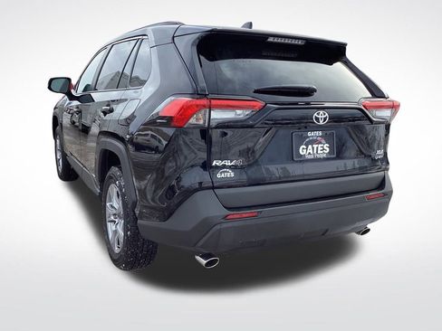 Used 2025 Toyota RAV4 XLE image 7