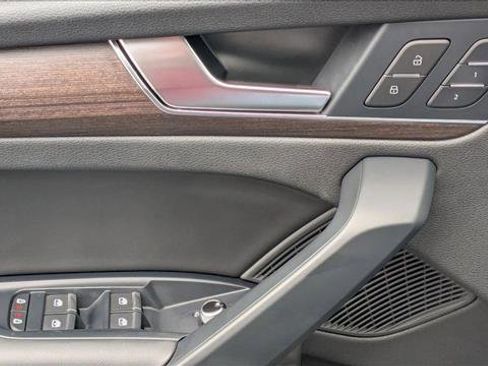 Used 2023 Audi Q5 2.0T Premium Plus image 13