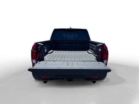 Certified 2025 Honda Ridgeline Black Edition image 17