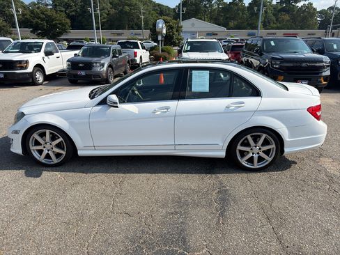 Used 2013 Mercedes-Benz C 250 Sedan image 8
