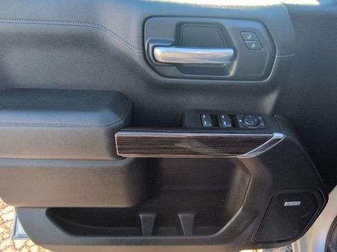 Used 2021 Chevrolet Silverado 1500 LT Trail Boss w/ Convenience Package II AWD/4WD image 25