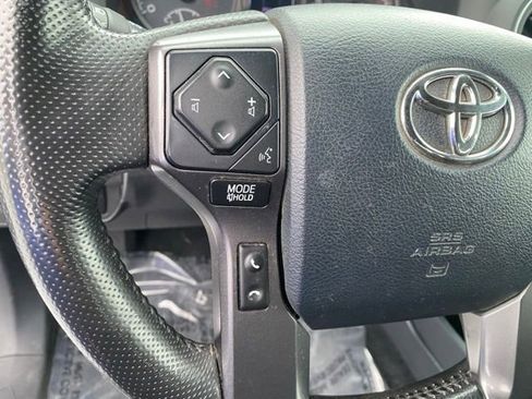 Used 2019 Toyota Tacoma TRD Off-Road AWD/4WD image 19