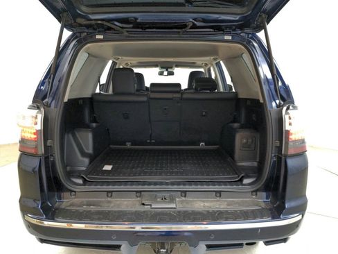 Used 2018 Toyota 4Runner Limited AWD/4WD image 33